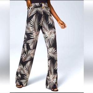 Nwt WHBM Palm print jersey knit Wide leg pants